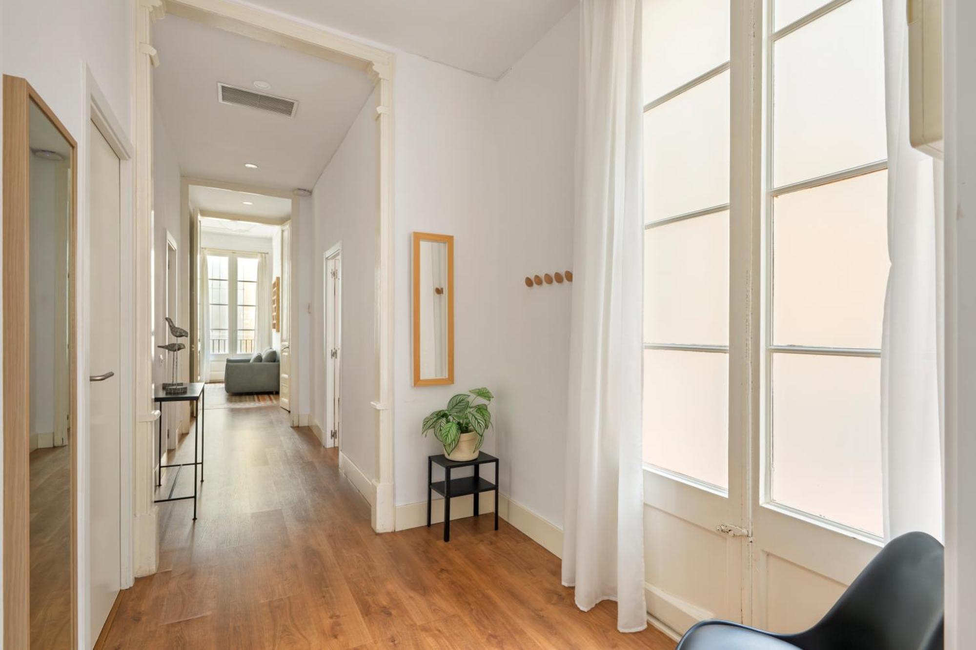 Aspasios Urquinaona Apartments — Photos 2